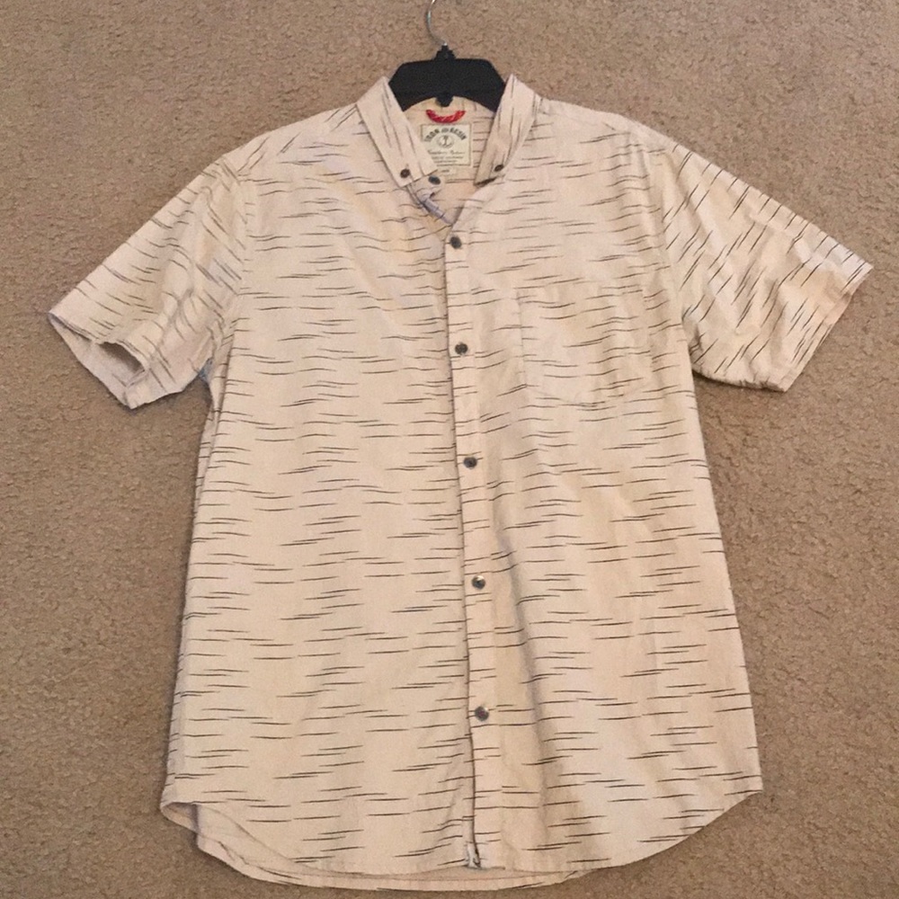 Men’s Iron and Resin short sleeve button up